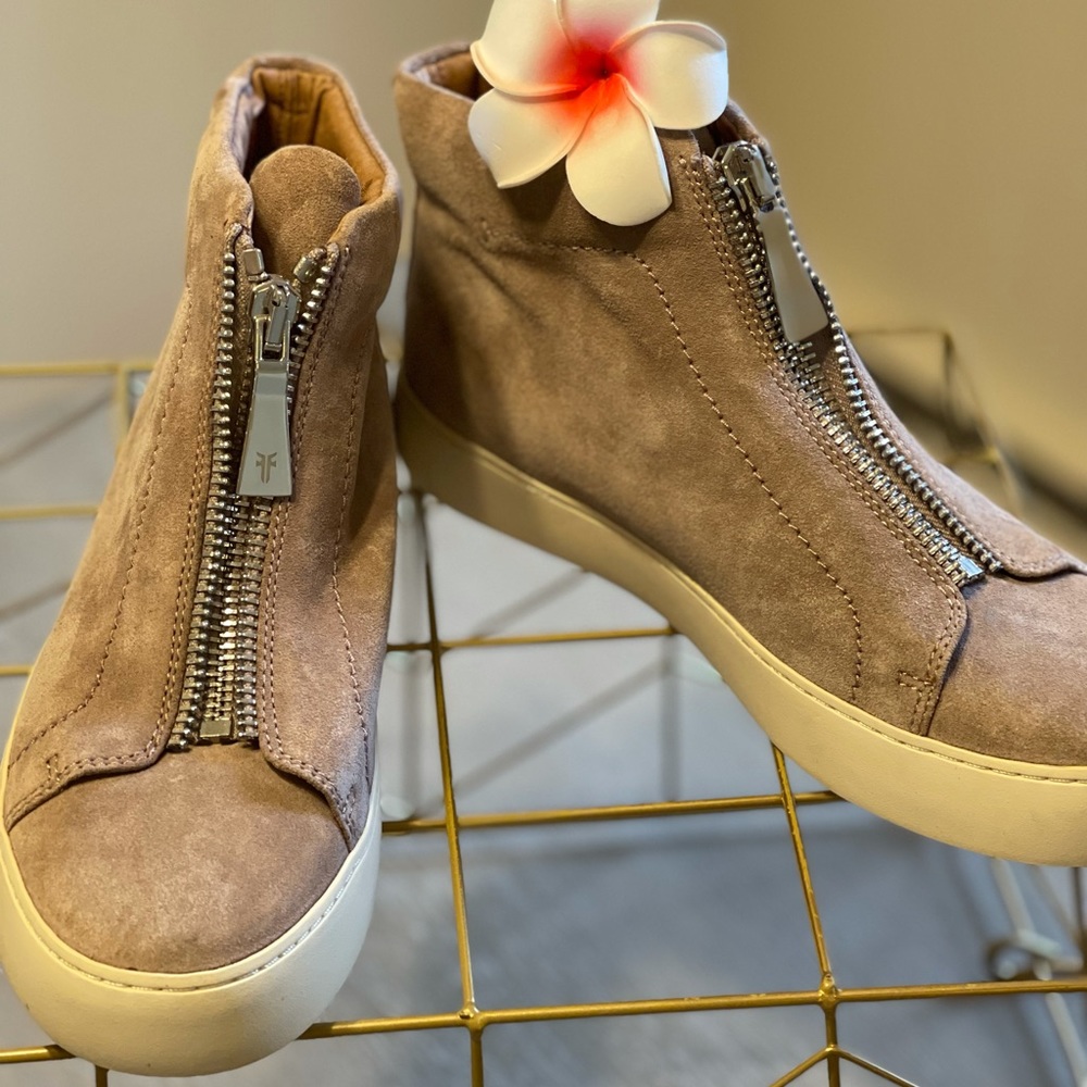Frye Lena suede zip high top- NEVER WORN!